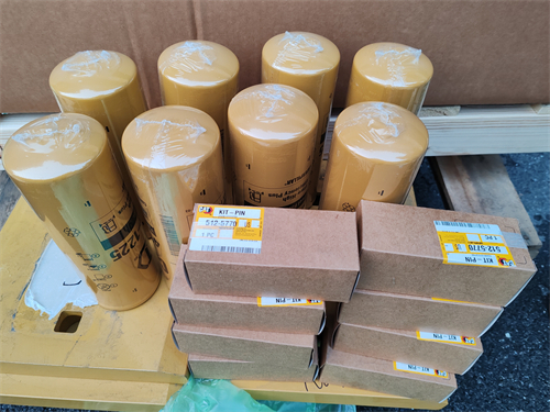 卡特油田發電機組的大中小維修保養配件中心